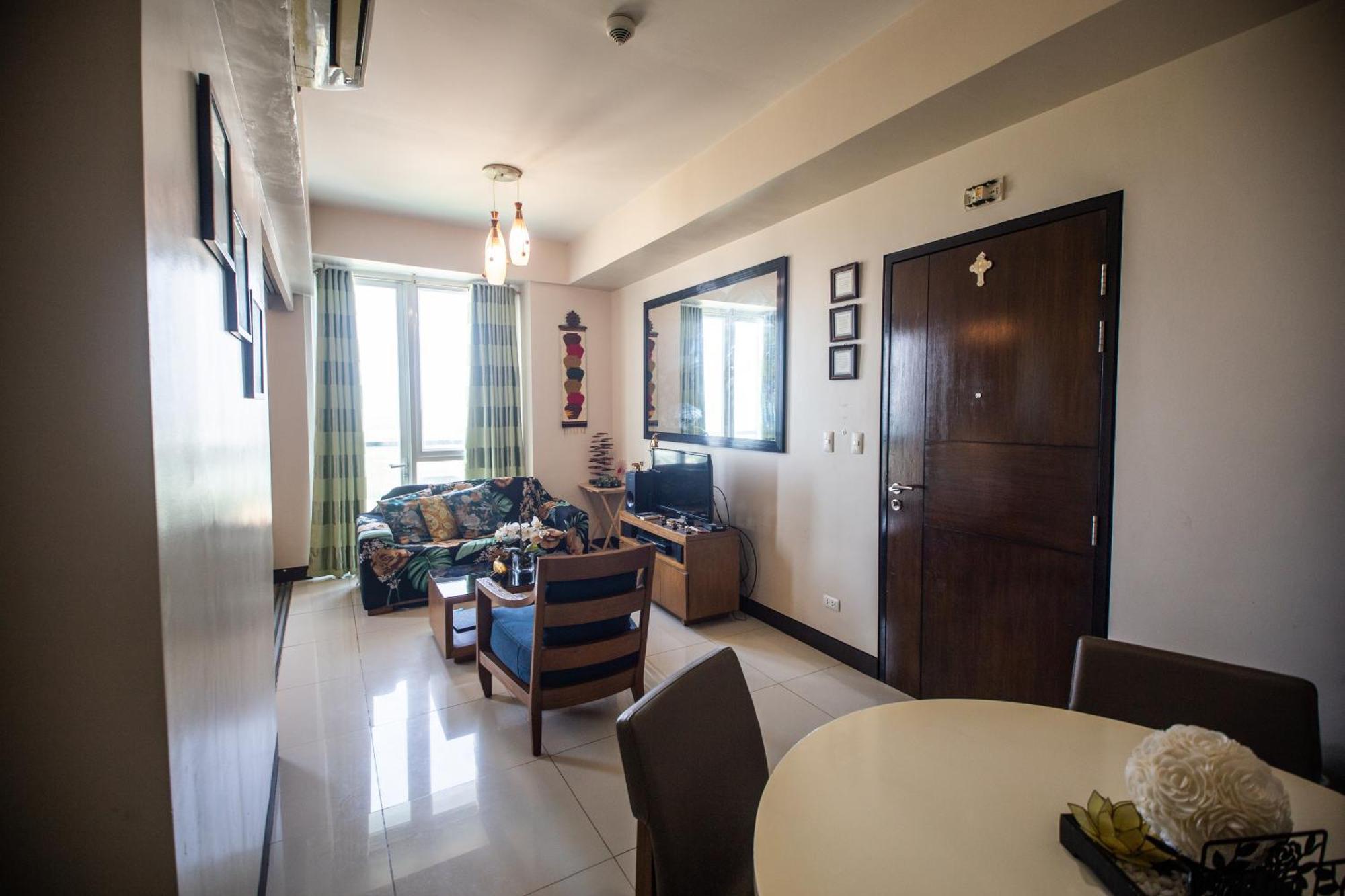 Mactan Newtown Seaview Condo By Fjcivo Isla de Mactán Exterior foto